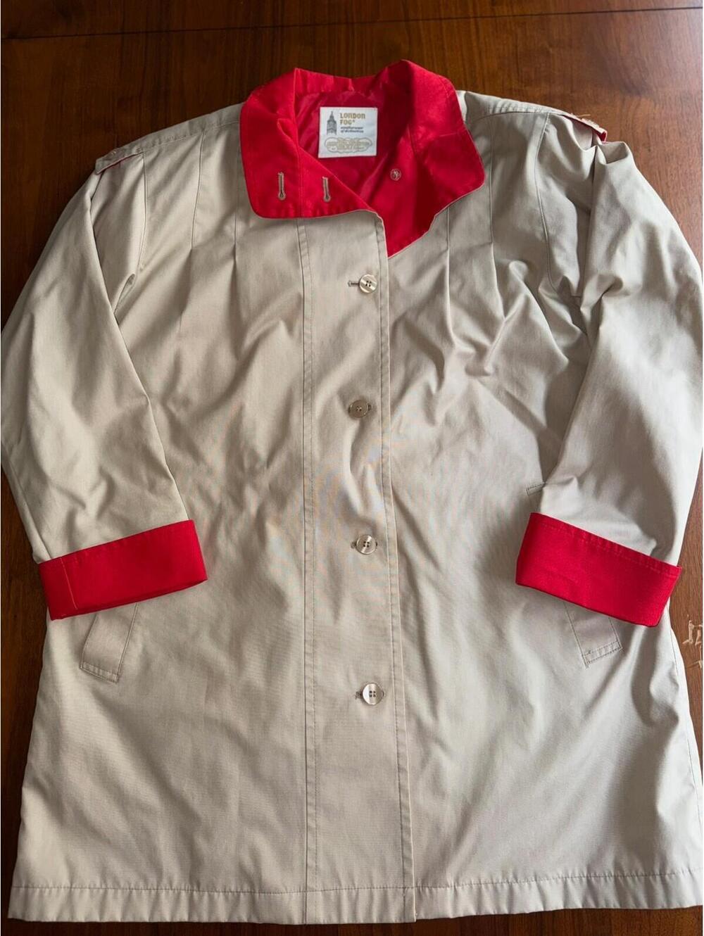 Vintage London Fog Women's Tan Trench Coat w/ Red Lining - Size 8